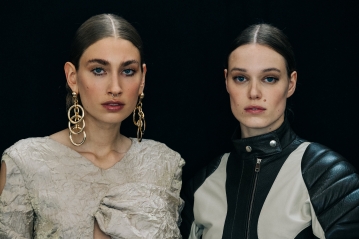 LARUICCI SS22 BACKSTAGE PAR ADAM KITZ